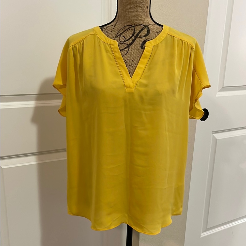 Banana Republic Yellow Relaxed Boxy Blouse. L